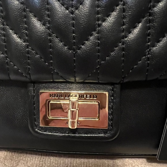 Karl Lagerfeld Quilted Leather Crossbody NWT, turn lock open and pocket in back! - Picture 3 of 9